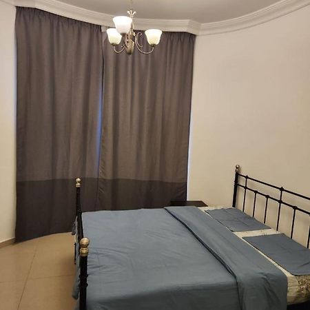 דובאי Furnished Studio Apartment Near Business Bay Metro Station מראה חיצוני תמונה
