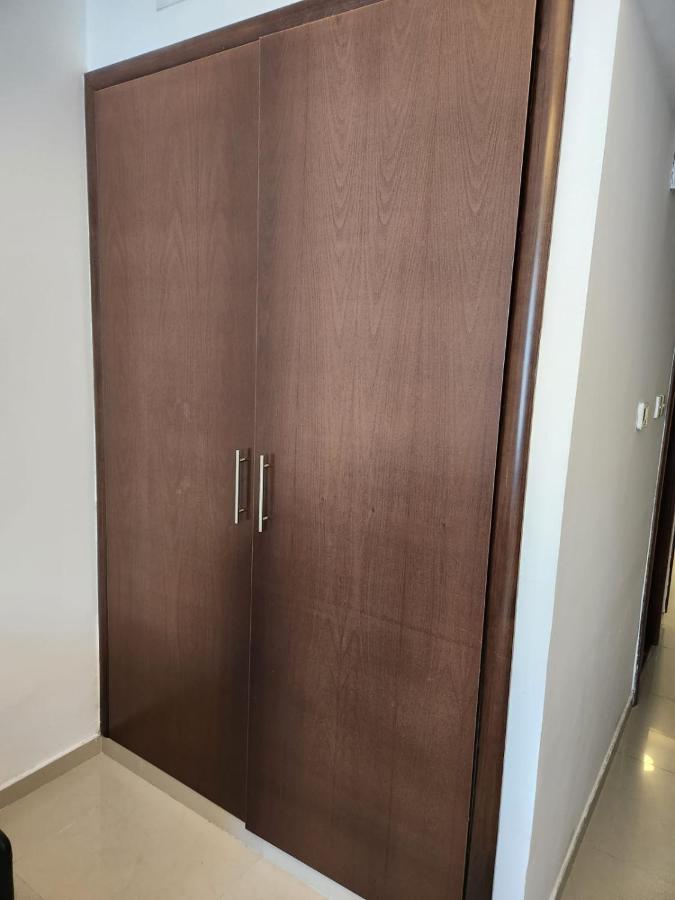 דובאי Furnished Studio Apartment Near Business Bay Metro Station מראה חיצוני תמונה